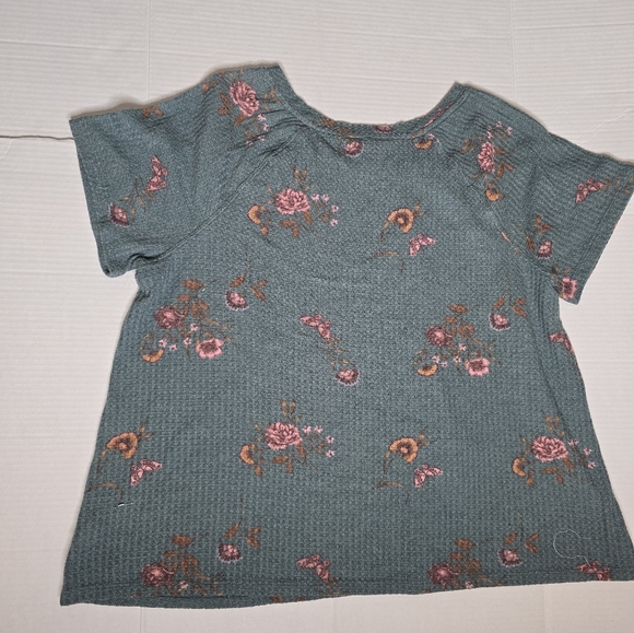 Torrid Classic Fit Waffle Crew Neck Shirt - Picture 3 of 3